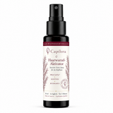 Capilora Haarwurzel-Aktivator Spray, dunkles Medizinglas mit Cream-Bordeaux-Label und Tropfen-Logo, 30 ml